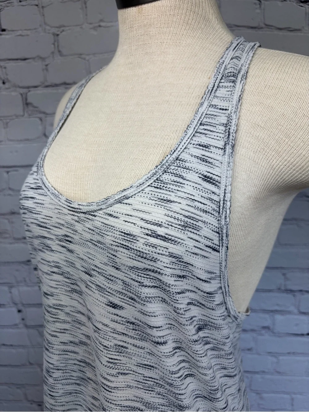 Lululemon 105 F Singlet Athletic Tank Top Tiger Space Dye Black White Sz 6/8